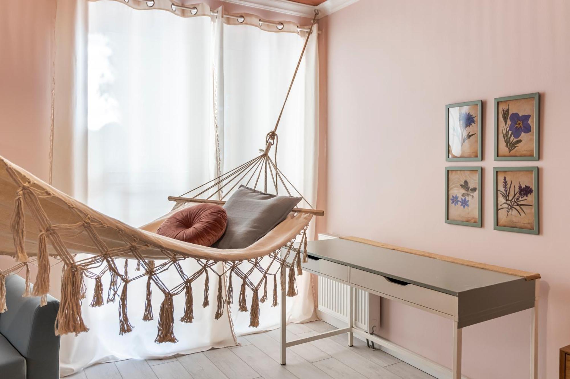 Apartment To Host - Praskie Klimaty